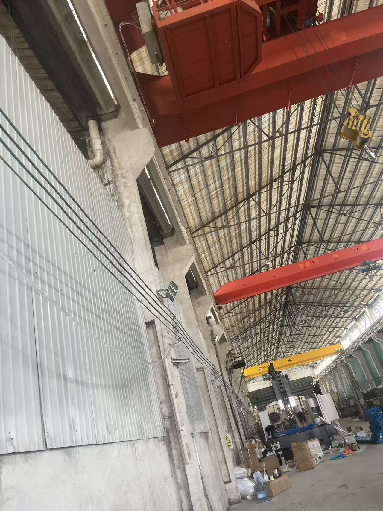 嘉丽泽厂房4G双摄像头监控安装现场实拍