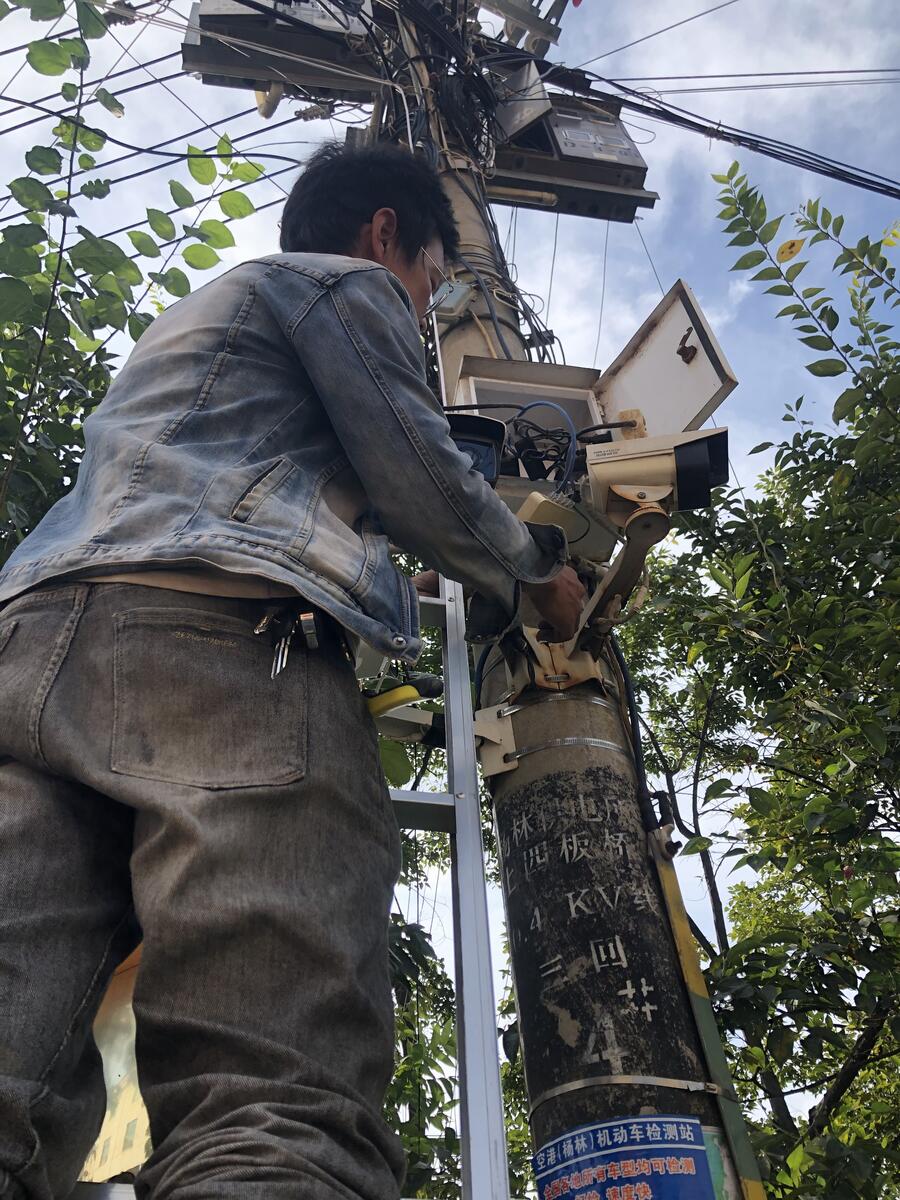 昆明杨林龙保居委会安防监控系统整体维保工程现场实拍
