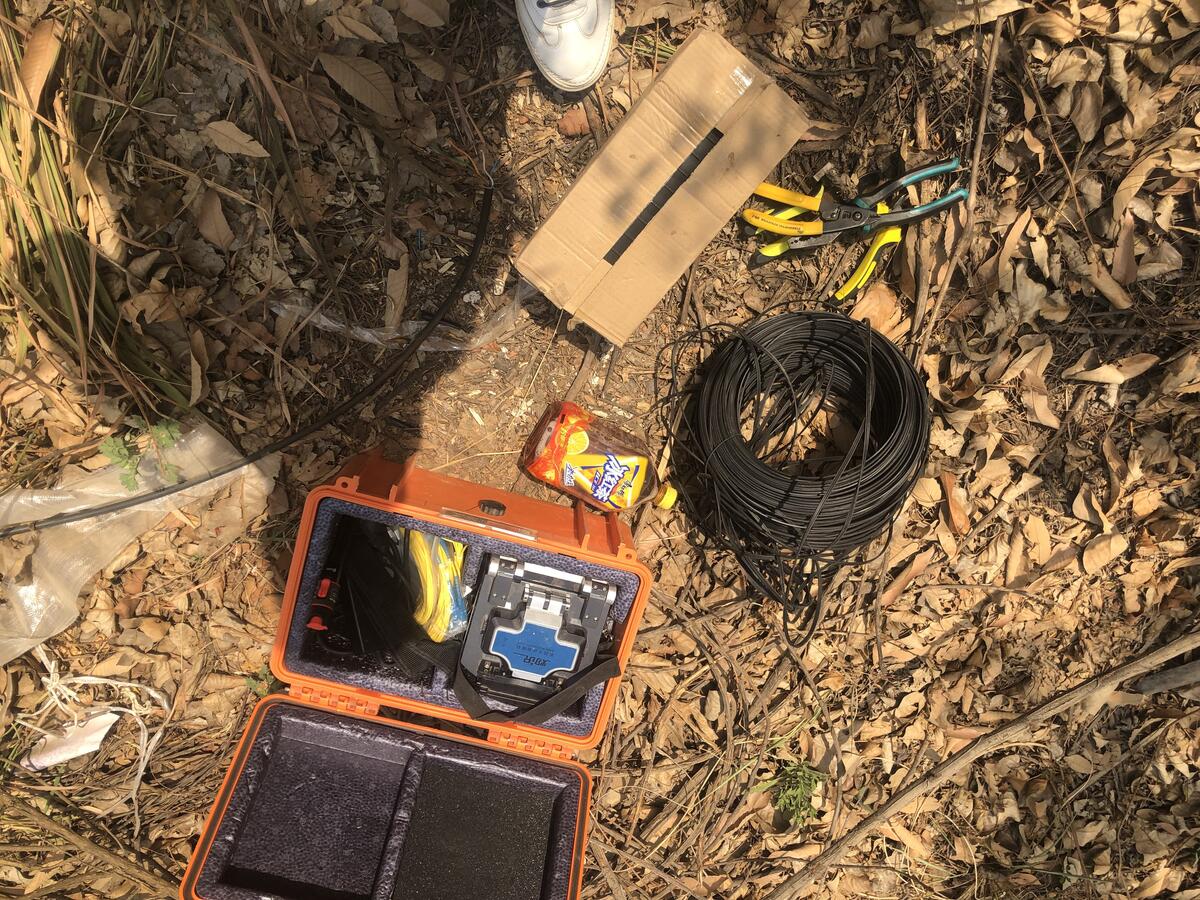 昆明杨林上龙保多模光纤网络熔接与链路测试工程现场实拍
